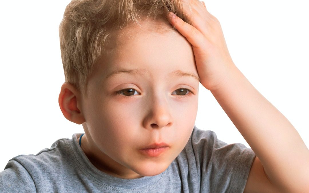 Esse menino tem 10 anos e tem quase 2 metros olha a diferença de altur