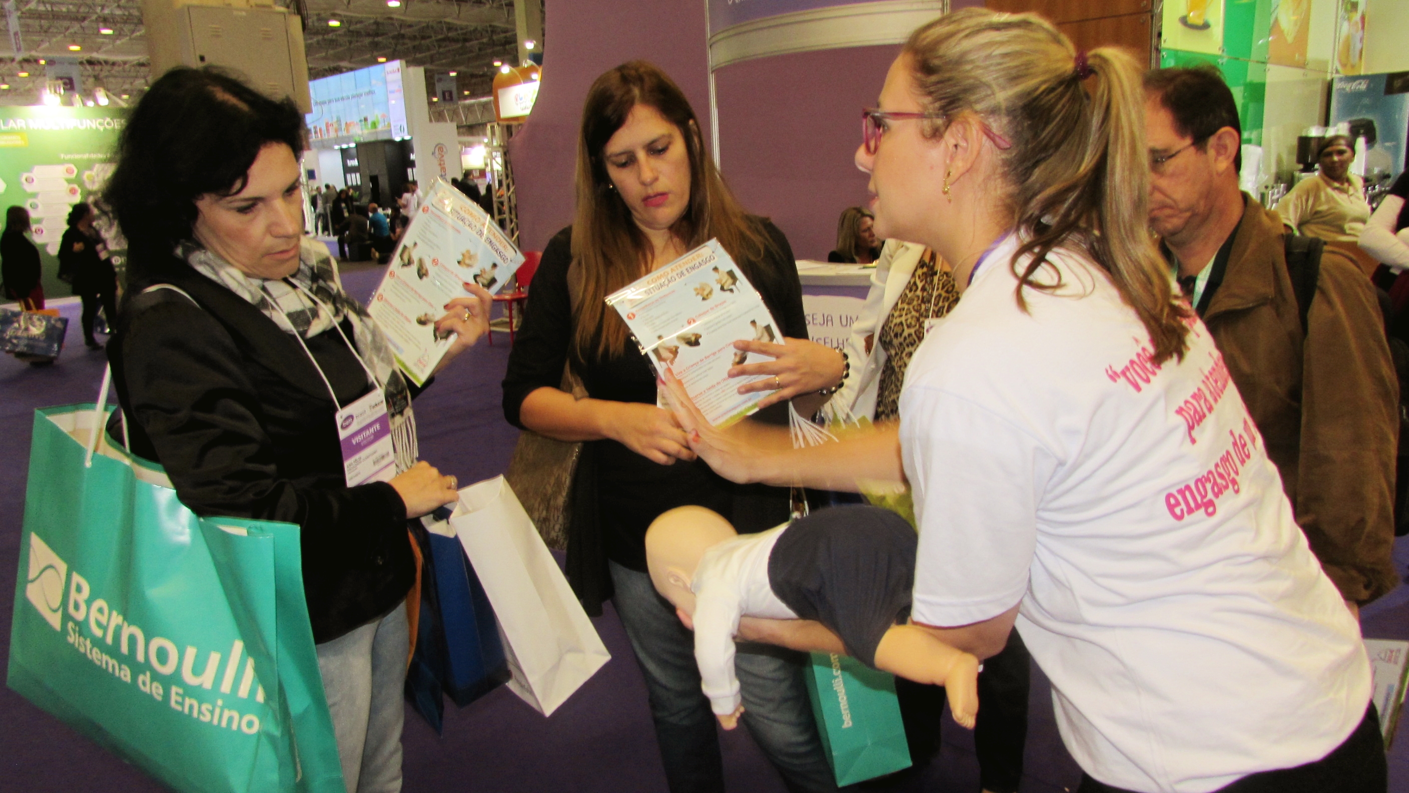 Equipe Creche Segura - Feira Bett Brasil Educar Equipe Creche Segura - Feira Bett Brasil Educar